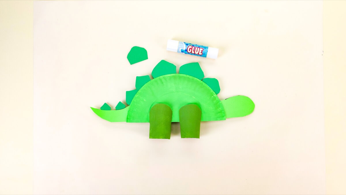 Super Simple Stegosaurus Dinosaur Craft