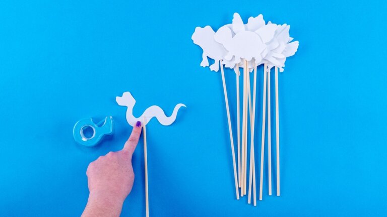 Beddy-Bye Butterfly Shadow Puppets - Super Simple