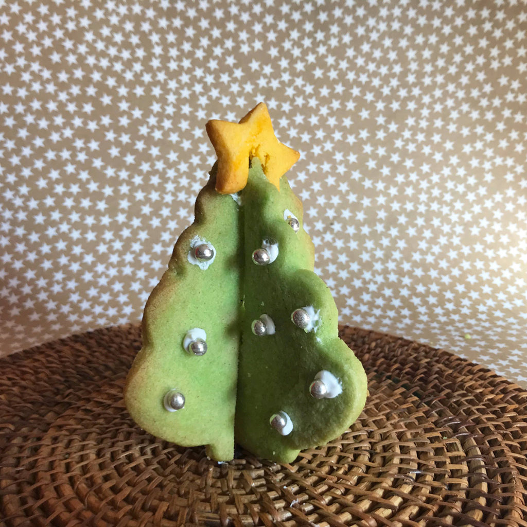 Three-dimensional Christmas Tree Cookies - Super Simple