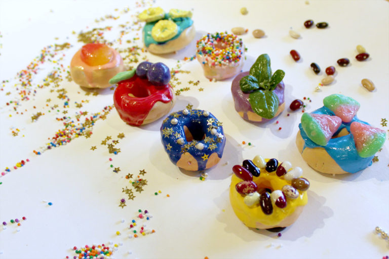 Clay Donut Super Simple