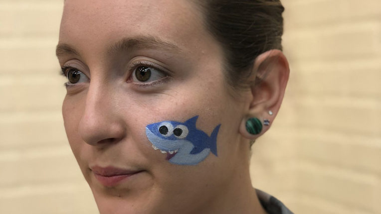 DIY baby shark face paint