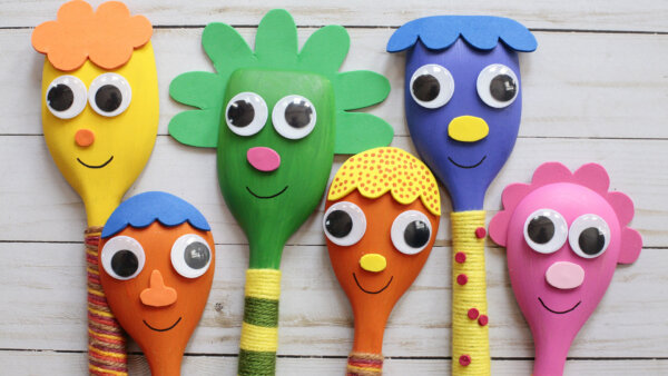 Noodle & Pals Wooden Spoon Craft - Super Simple