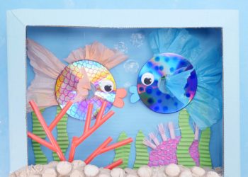 DIY Fish Aquarium using recycled CDs