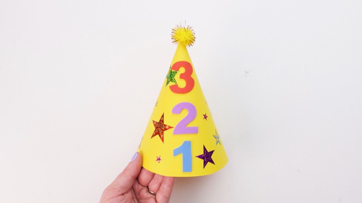 new-year-s-eve-party-hat-craft-super-simple