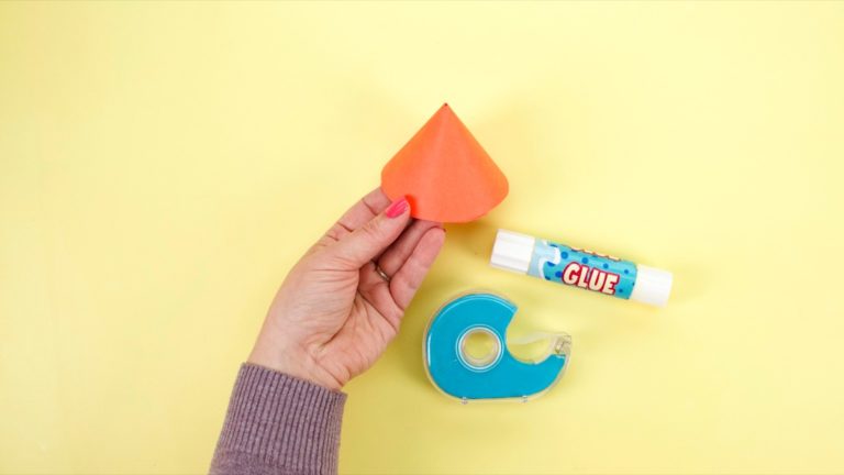 Flying Rocket Ship Craft - Super Simple