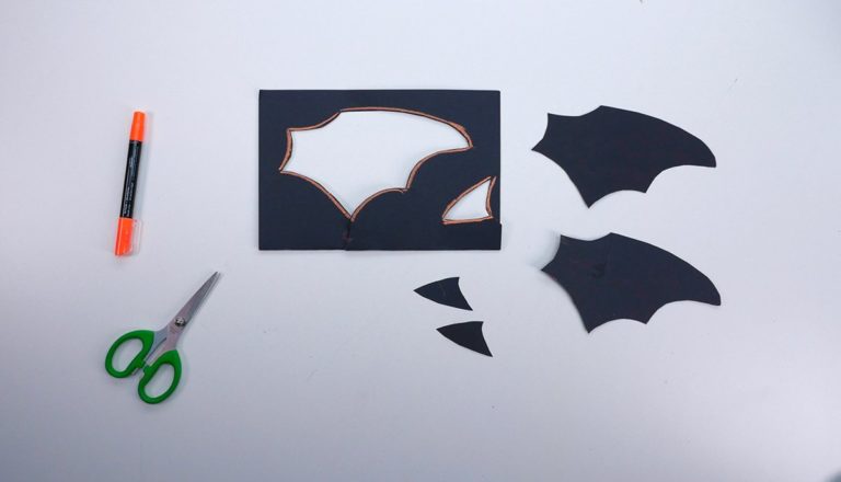 Halloween Bats - Super Simple