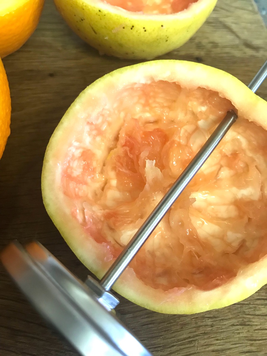 Making holes in fruit
